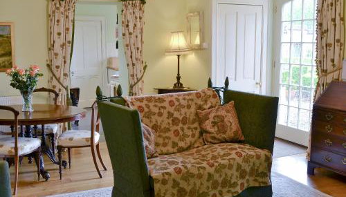 Garden Cottage - Photo 3