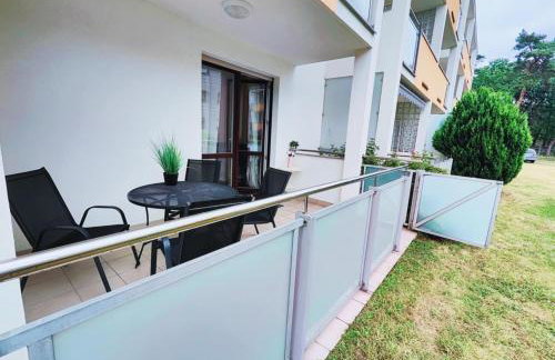 Apartament Bursztynowy Jantar 2 pokojowy z ogrodzonym tarasem przy nadmorskim lesie - Foto 5
