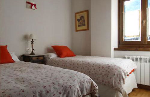 Bonito spartsmento a 5 minutos de Baqueira - Foto 2