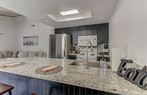 4 BDRM with POOL Prime Location on Lamar Mins to DT - Foto 9