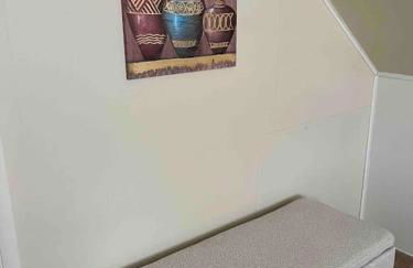 Theos Cottage Niagara - Photo 16