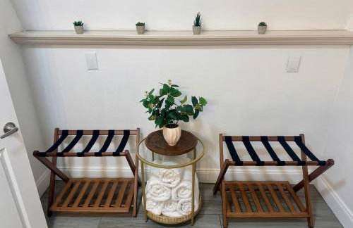 DeLand Dome House- 98 Inch TV - Open Kitchen - Near Bridle Oaks - Photo 16