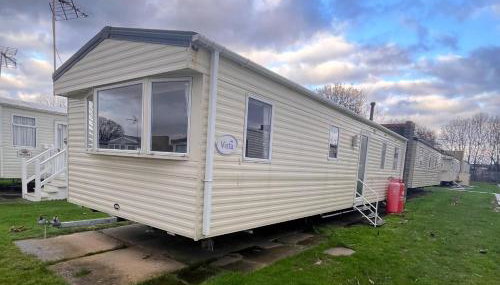 3 Bedroom Caravan - Sleeps 8 - Parking, Wifi, Pool - Foto 2