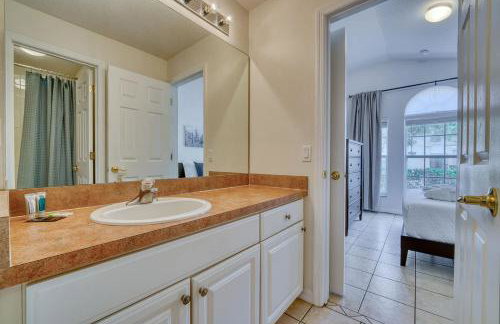 Private Pool Getaway Near Theme Parks - Foto 23