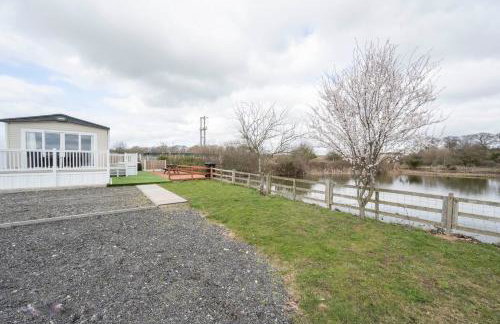 Hallcroft Fishery And Holiday Park - Foto 4