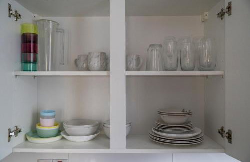Modern 2Bed North London Flat by D3 Short Stay, Sleeps 6, Private Yard - Foto 28