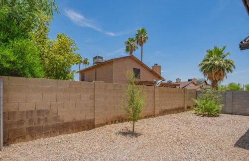 Serene 2BR Home with Premium Beds - Foto 59