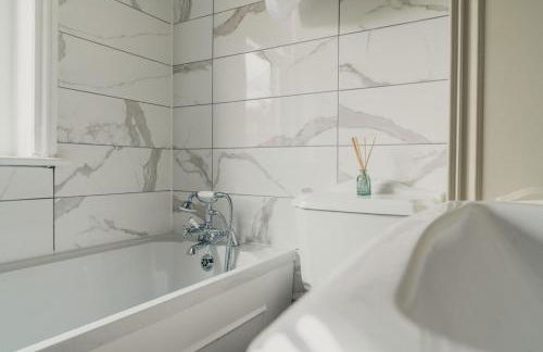 Pier View Felixstowe - Sea View, 50m from the beach - Foto 17