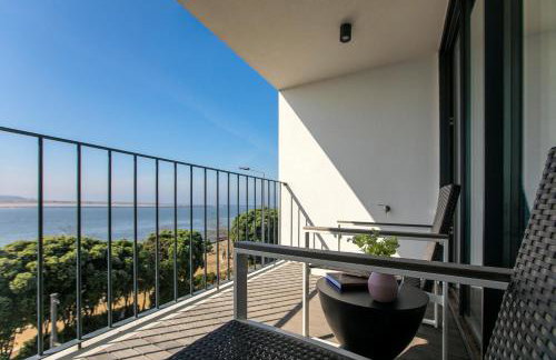 LovelyStay - Luxury 2BR Duplex Apartment in Foz Porto - Foto 22