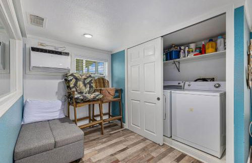 Captain Dan's Beach House - Photo 21