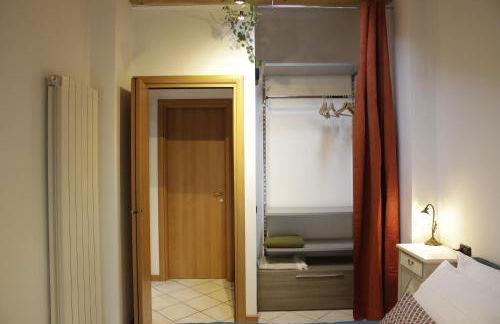 Midnight blues for 3 people near the airport - Foto 40