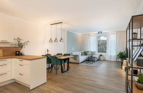 SHINY HOMES - City Center with Parking Place - Foto 19