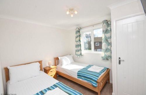 Bure Banks in the heart of Wroxham - Photo 11