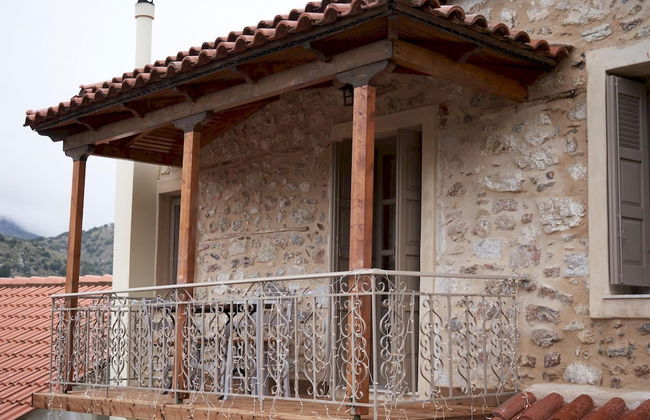 Dandy Villas Dimitsana - a Family Ideal Charming Home in a Quaint Historic Neighborhood - 2 Fireplaces for Romantic Nights - Foto 51