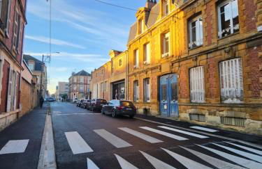 Suite Delvincourt - Rue Calme dans centre ville - Parking gratuit à proximité - Foto 17