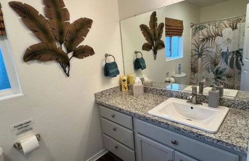 Aloha Hale - Photo 26