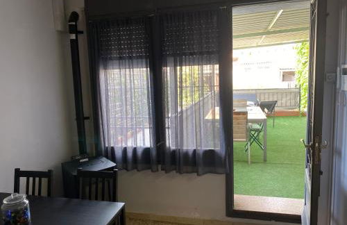 Apartamento entero con terraza en el centro de Rubí - Foto 4