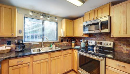 Walk to Sugar Mountain Resort Ski, Golf and Hike! - Foto 4