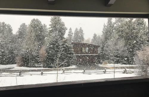 Gorgeous Jackson Hole Condo in Top location with Great Views and Private Deck with Barbeque! - Foto 17