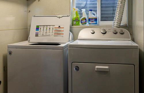 Secluded Gem w-Movie Theater Near Soccer Stadium - Foto 17