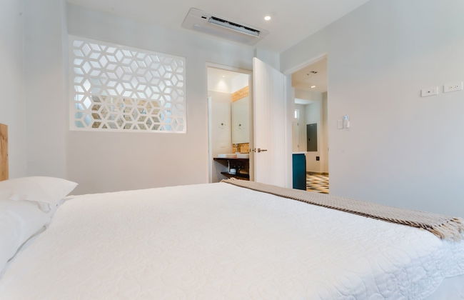 w Phenomenal 1BR w Balcony in Panama - Photo 13