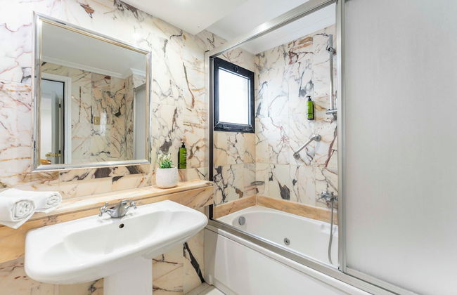 Ona Hollywood Mirage - Photo 28