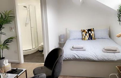 CityNights Studios with Free Parking - Foto 27