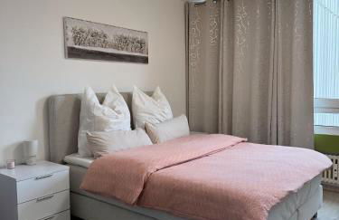 Yeganeh Stays Cologne - Foto 2