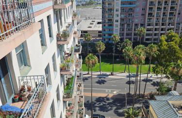 Luxe Suite Convention Center Partial Ocean View with Free Parking - Foto 3