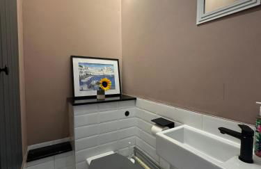 Luxury 3 bed cottage with Sauna, Chobham, sleeps 6 - Foto 10