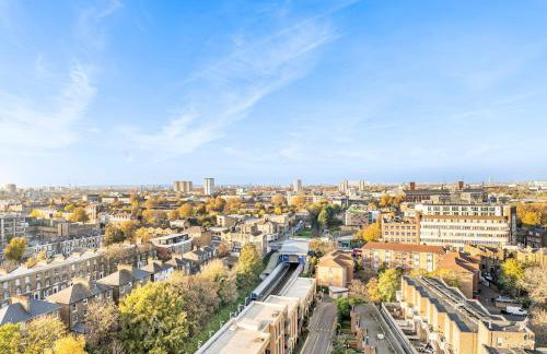 Charming Stay with a Balcony in Bow - Pass the Keys - Photo 9