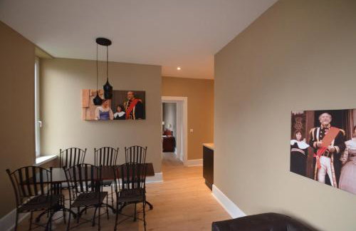 L'Empereur, sa Femme et le petit Prince - Foto 24