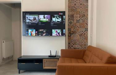 4 bedroom house with Garden, Parking & 3 mins Walking Distance from Train Station - Photo 4