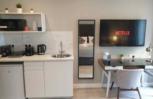 M-Hotels Studios & Apartments Free Parking - Foto 6