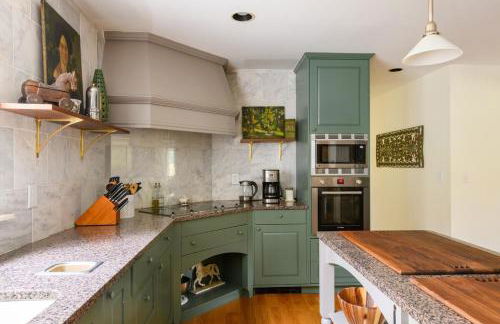 Elegant 7BR Estate with Pool & Hot Tub in Berkshires - Foto 14