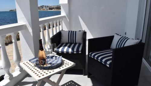 Rise & Shine Beachfront La Cala - Photo 1