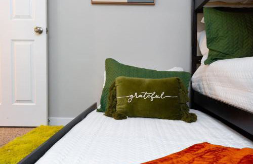 Roomy Getaway Elevate Your Stay, 6 Mins to RIC - Foto 27