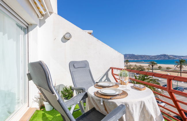 1 bedroom Apartment in Castelló d'Empúries with garden and terrace - Photo 5