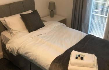 Haven House 6 bedrooms with 6 exclusive bathrooms and with lots of parking - Foto 28