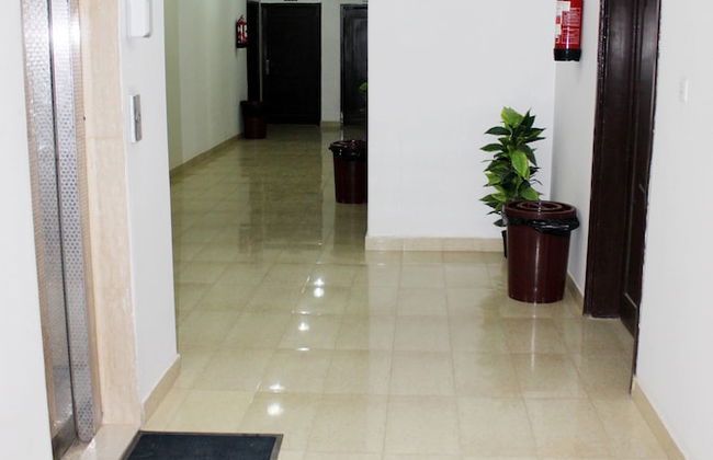 Al Eairy Furnished Apartments Qassim 4 - Photo 42