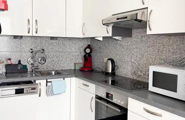 LuBu Stay Central, Cozy, with Workspace and Parking - Foto 19