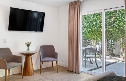 LA Hillside Retreat w Pool Views Fire Pit Outdoor Lounging Casa Bellagio by AvantStay - Foto 29