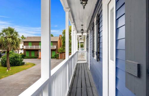 NEW Calle De Santiago in the Heart of Pensacola! - Foto 25