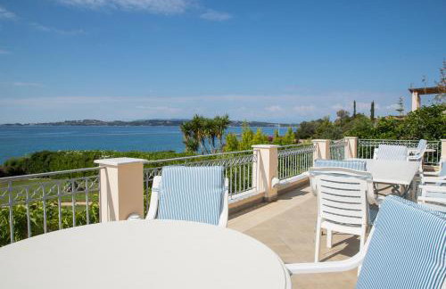 Waterfront 5BR Villa near Porto Heli by JJ Hospitality - Foto 17