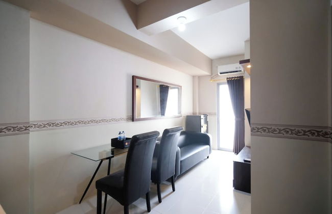 Best Price And Homey 1Br At Tamansari Prospero Apartment - Foto 14