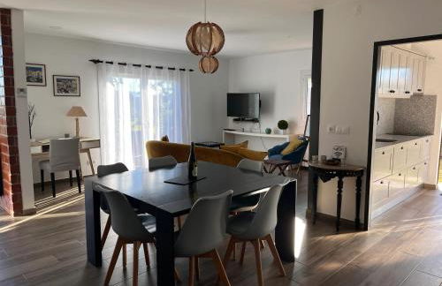 House with Garden in Bombarral - 100 m², Shared Pool - Photo 5