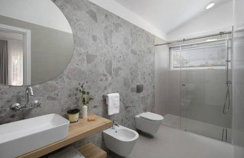 Moderne Luxusvilla Mali Dvor mit Pool 500m am Meer in Porec - Foto 23