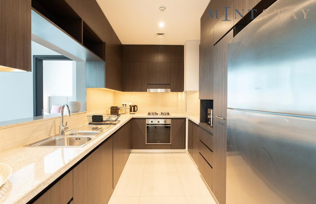Premium 2BR Downtown Apt w Dubai Mall Access - Foto 1