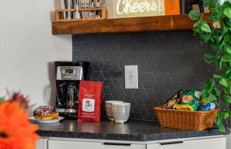 Passyunk Square Spacious 1 BR Oasis- Huge Deck - Foto 17