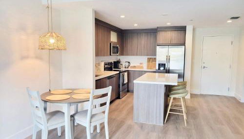 NEW Modern Condo FREE Parking & High Speed Wifi - Foto 5